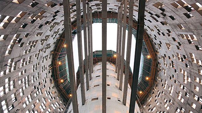 <p>Varying forms, irregularly placed windows and changes in wall strength are challenges during the construction of the 142-m high Torre Agbar in Barcelona to which the ACS self-climbing system is the safe and fast response. &amp;nbsp;</p><br/>