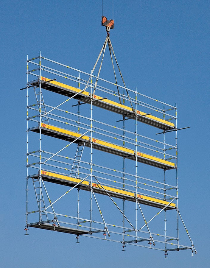 A complete reinforcement scaffolding unit with a length of 9.00 m, standing height of 6.30 m and a 72 cm working width can be moved with one crane lift.<br/>